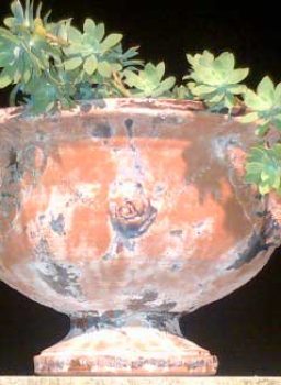 jardiniere terre rouge patine bleu