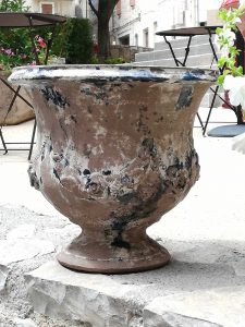 vase Médicis terre noire patine bleue