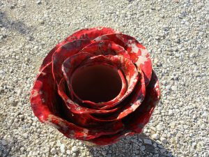 Vase forme fleur géante