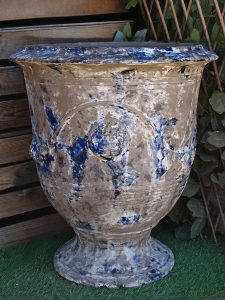 Vase d'Anduze terre noire patine bleue